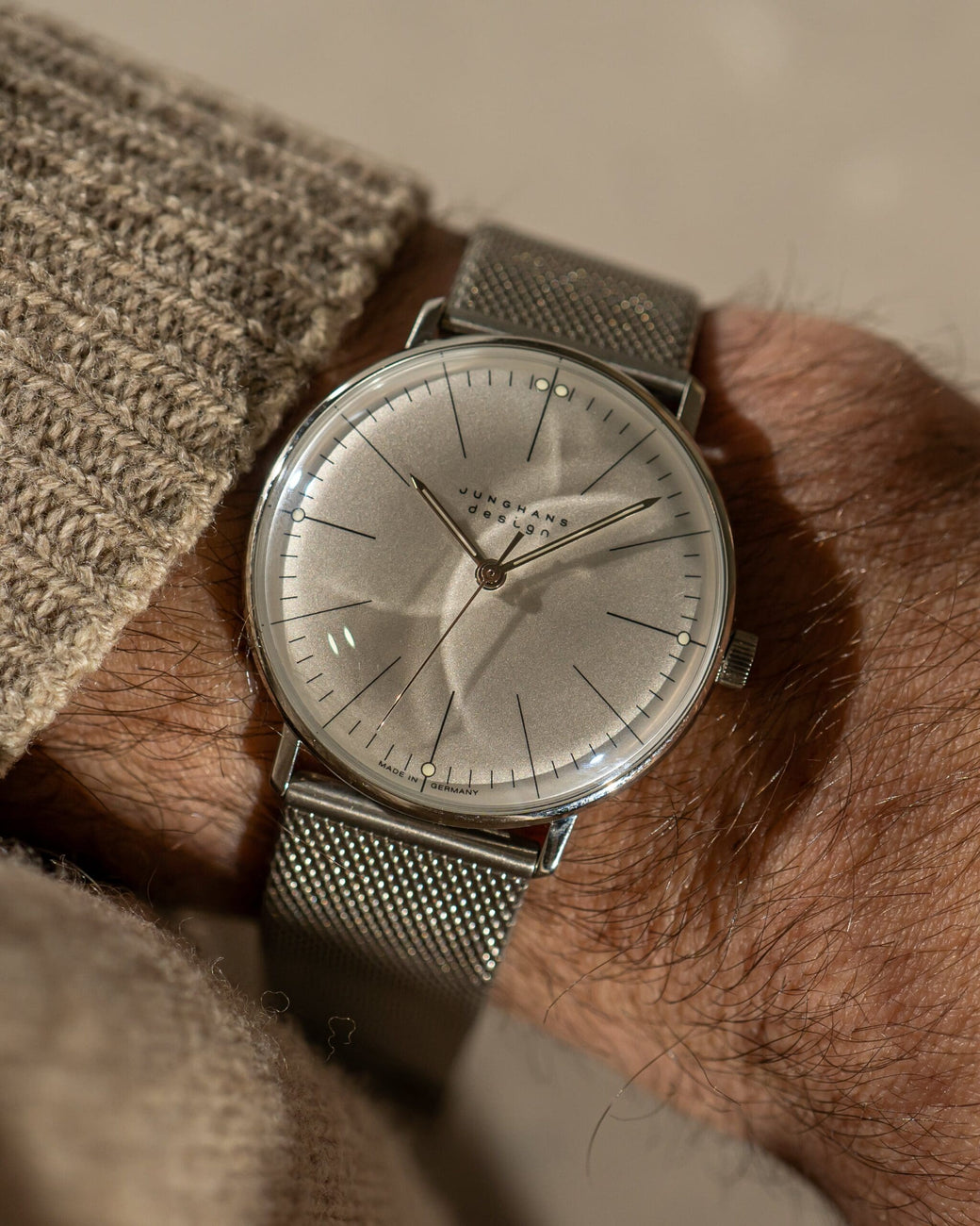 Hands-on: Junghans max bill