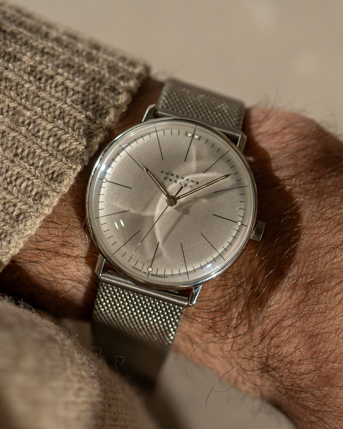 Hands-on: Junghans max bill