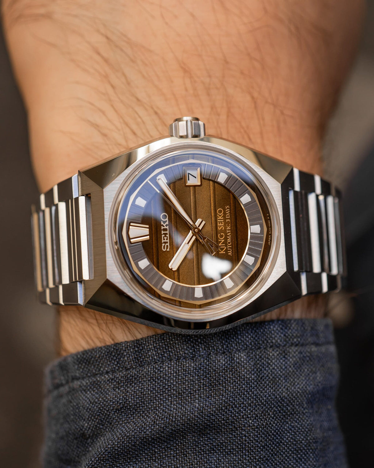Hands-On with the King Seiko VANAC: Colourful nostalgia with a modern soul 