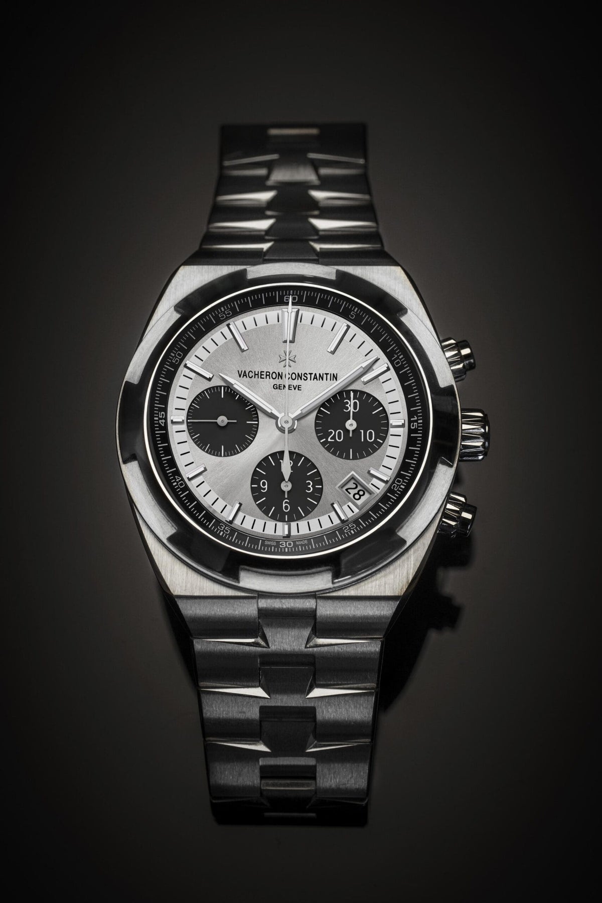 New Vacheron Constantin Overseas Chronograph ”Panda” 