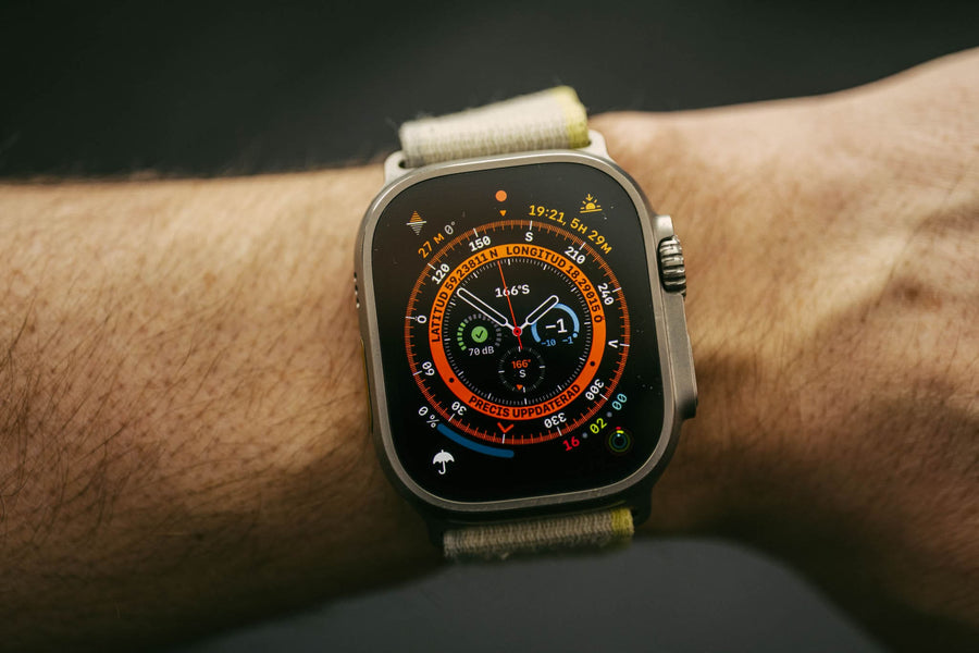 Duellen: Apple Watch Ultra vs Garmin Descent Mk2S – Giganternas kamp om äventyrslystna dataaddicts