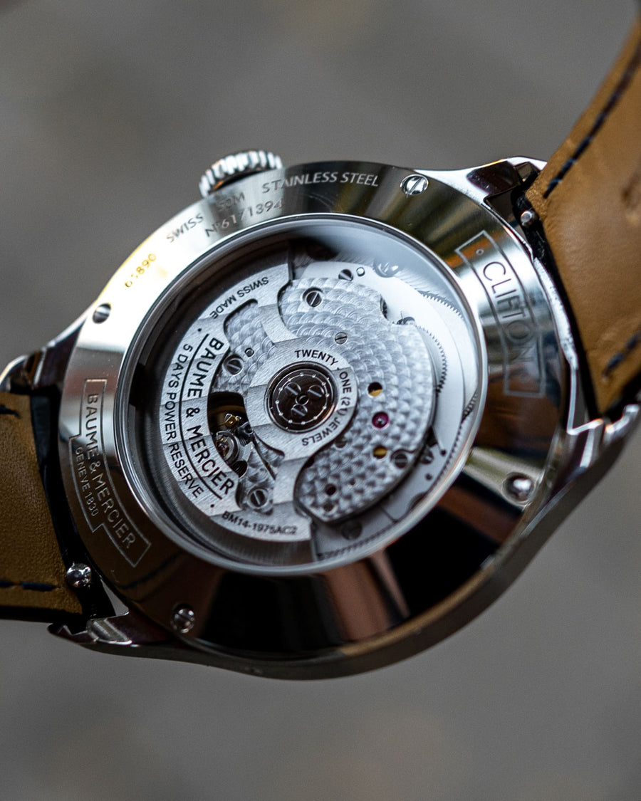 Hands-on + Video: Baume & Mercier Clifton Baumatic Day-Date Moon Phase 