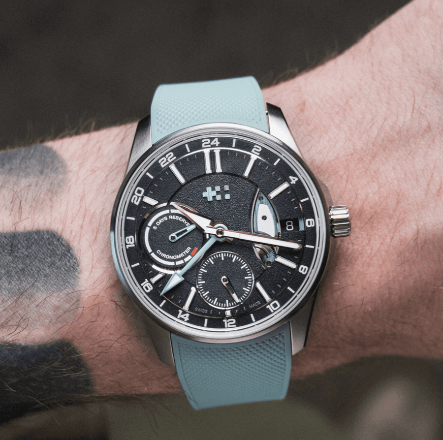 Christopher Ward C63 True GMT, svart.