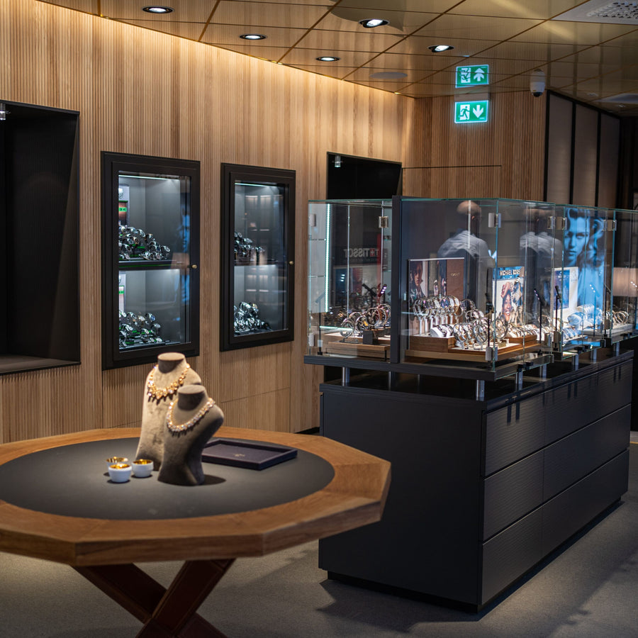 The shop: Engströms Urmakeri in Jönköping 
