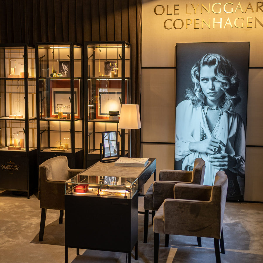Engströms Urmakeri is a retailer of Ole Lyngaard