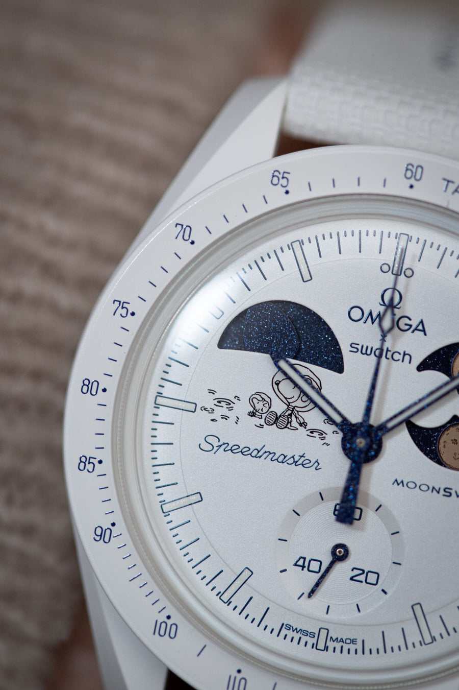 Hands-on: Swatch x Omega Mission to Earthphase Moonshine Gold Cold Moon  