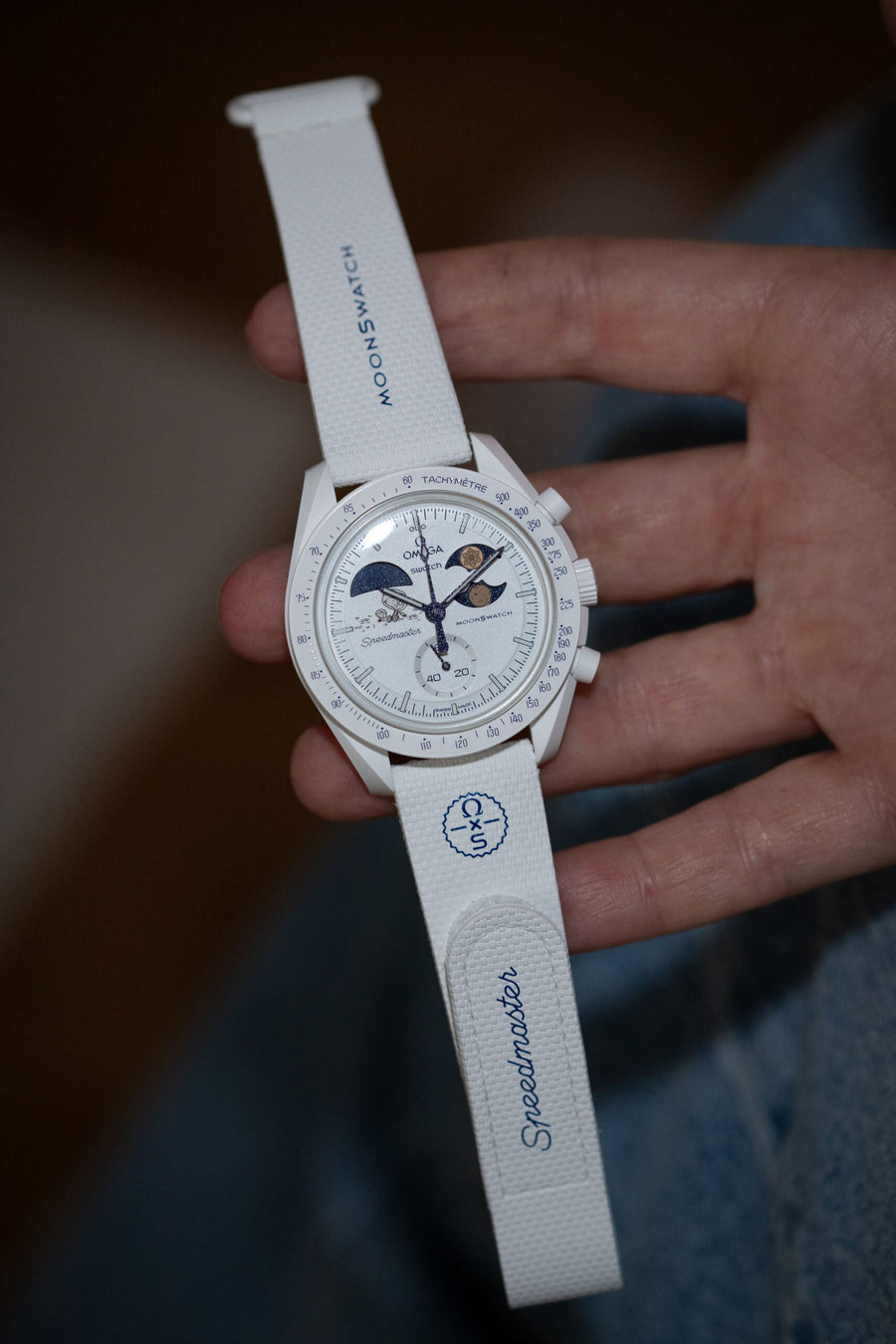 Hands-on: Swatch x Omega Mission to Earthphase Moonshine Gold Cold Moon  
