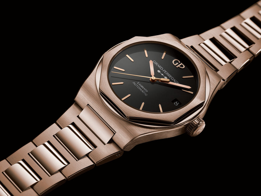 Nya Girard-Perregaux Laureato i guld med tavla av onyx