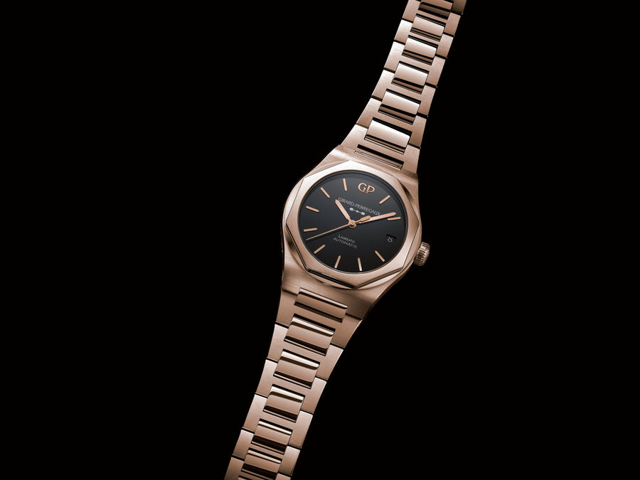 Nya Girard-Perregaux Laureato i guld med tavla av onyx