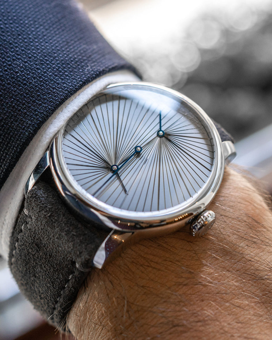 Louis Erard x atelier oi Le Régulateur
