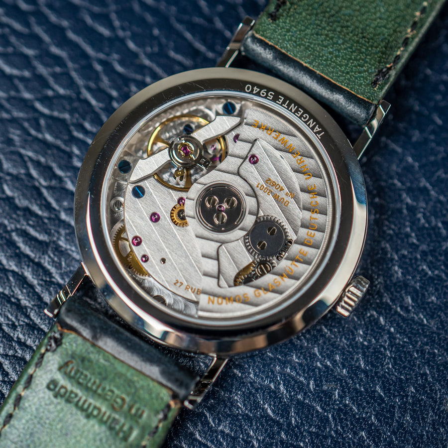 Hands-on + video: The new Nomos Tangente Neomatik Blue Gold 
