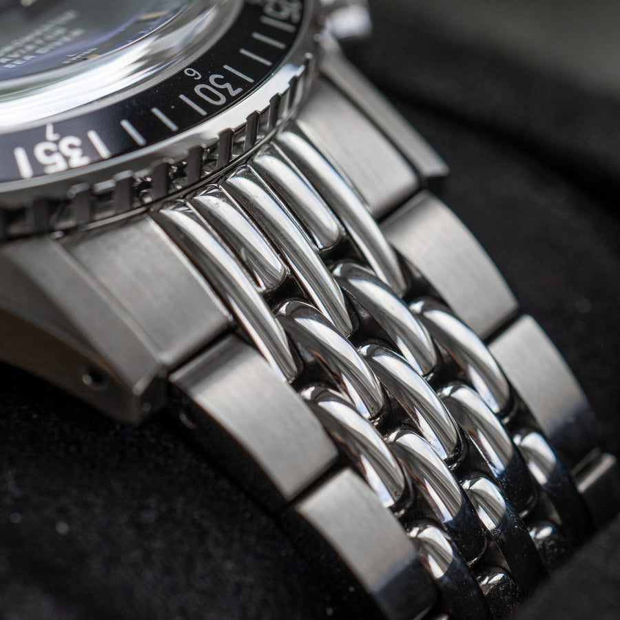 Hands-on + Video: Nivada Grenchen Chronomaster Aviator Sea Diver Automatic 