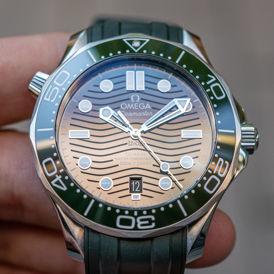 Hands-on + Video: Omega Seamaster Diver 300M in green 