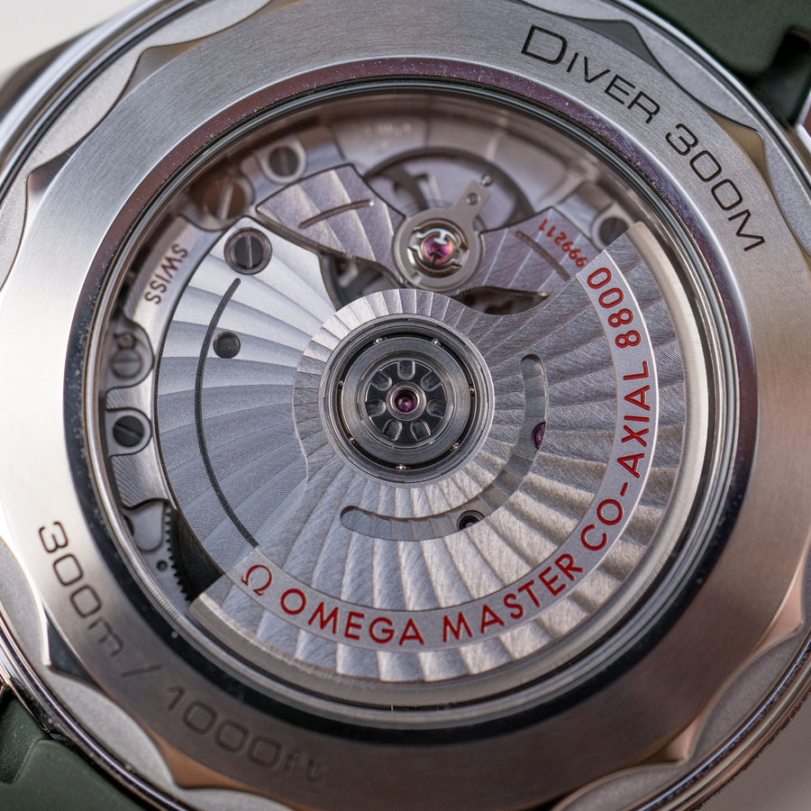 Hands-on + Video: Omega Seamaster Diver 300M in green 