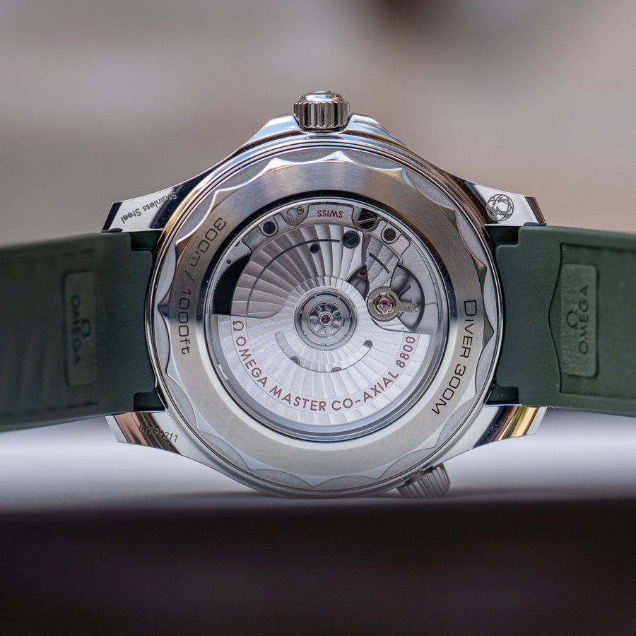Hands-on + Video: Omega Seamaster Diver 300M in green 