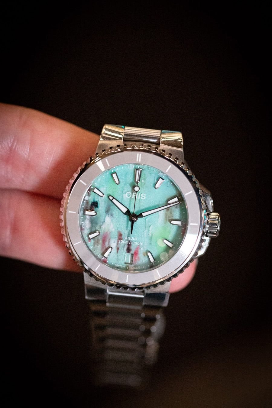 Oris Aquis Date 36.5 mm