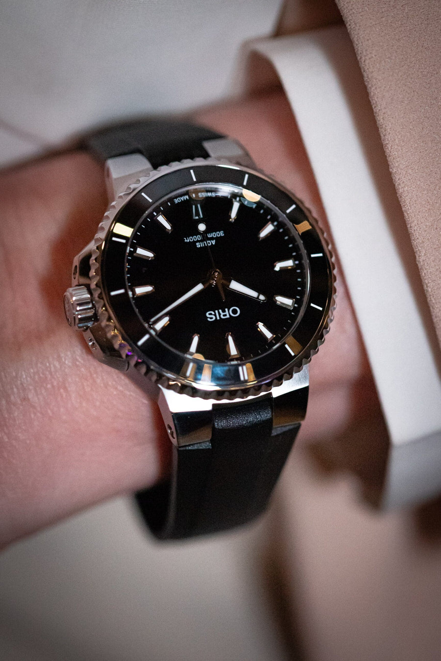 Oris Aquis Date 36.5 mm