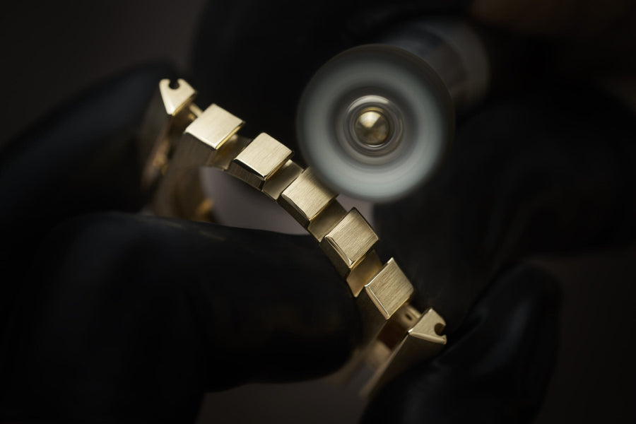 Piaget relaunches their legendary model Polo in gold 