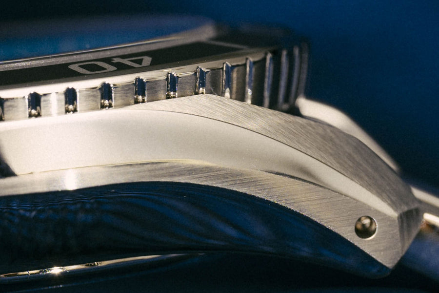 Hands-on: Seiko launches new solar-powered GMT movement in blue-green sumo style 