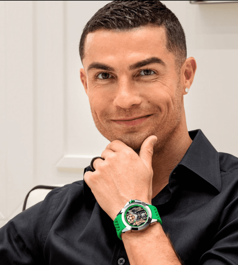 Watches and football: A stylish interplay between sport and luxury