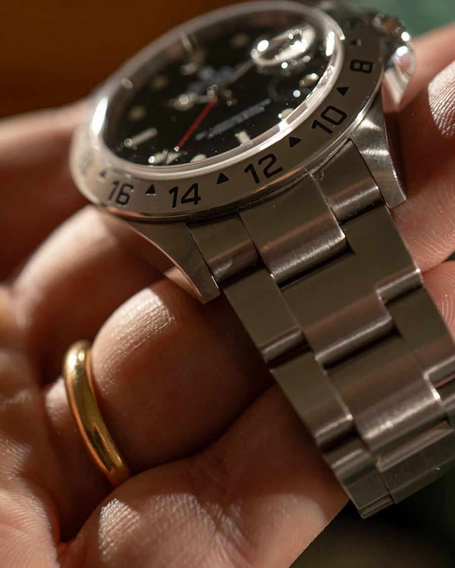 alt="Rolex Explorer II 16570 – svart tavla 2005"