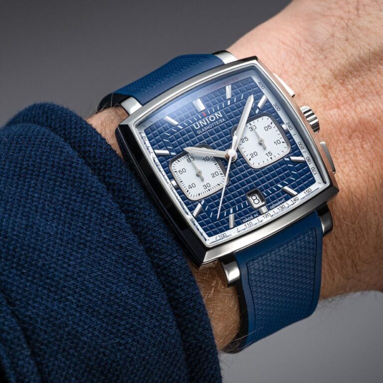 Union Glashütte Averin Chronograph blue hand