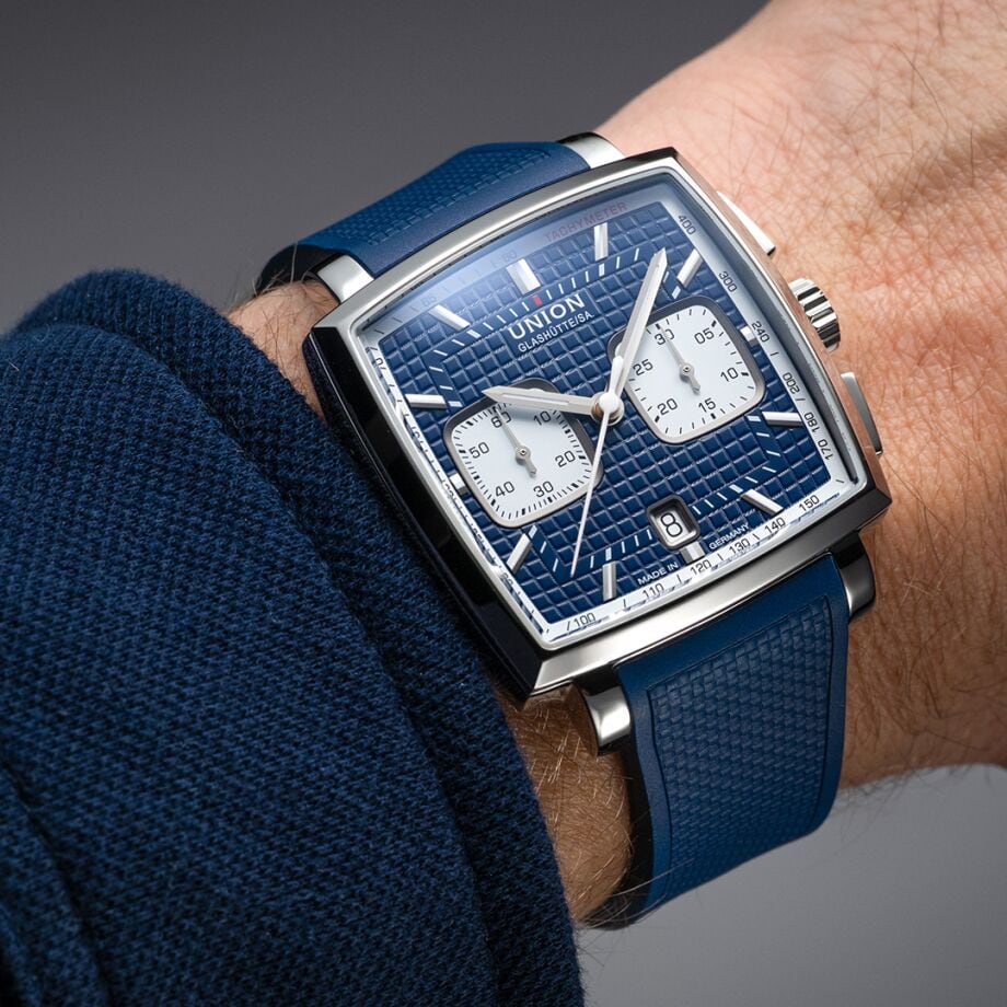 Union Glashütte Averin Chronograph blue hand